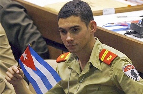 Elian gonzalez joins cuban military : Cuba Releases Photo