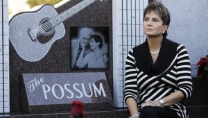 George Jones monument unveiled