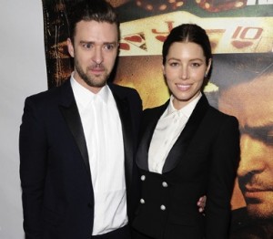 Jessica biel : Actress Has Something to Say to the Internet "Calm Down"