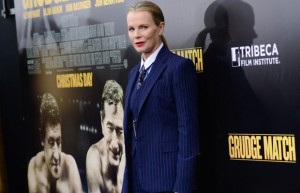 Actress Kim Basinger lands modeling contract