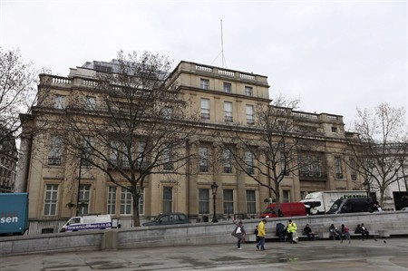 Canada sells London mansion office for $530 million