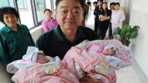 Chinese woman gives birth to twins at 60