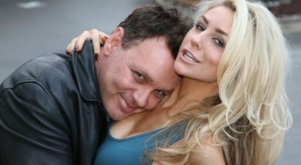 Courtney Stodden, Doug Hutchison Divorce