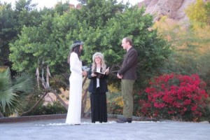 Singer Vanessa Carlton marries musician John McCauley
