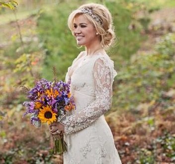 kelly clarkson temperley london wedding dress