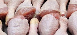 50% of raw chicken breasts have "superbug"