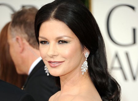 Actress Catherine Zeta-Jones Seeks Treatment for Bipolar II Disorder