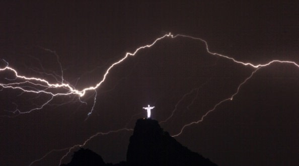 Lightning Damages Christ the Redeemer Statue in Brazil