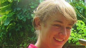 Lily Glidden : Tufts Graduate Killed by Elephants in Thailand