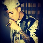 Pop star Justin Bieber Smokes Cuban Cigar