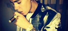 Pop star Justin Bieber Smokes Cuban Cigar
