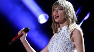 Star Taylor Swift leaves $500 tip