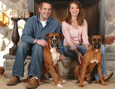 Greg and Nicole Biffle Share Passion For Pets In Crisis (Photo)