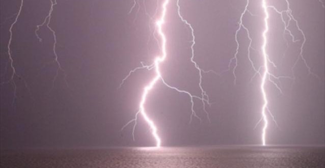 Lightning kills 7 Burundi students