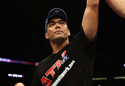 Machida wins unanimous decision over Mousasi in UFC