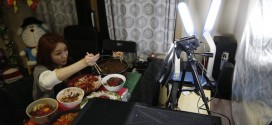 Woman earns $9000 a month eating in front of webcam