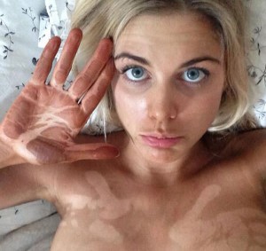 Ashley James suffers major fake tan fail
