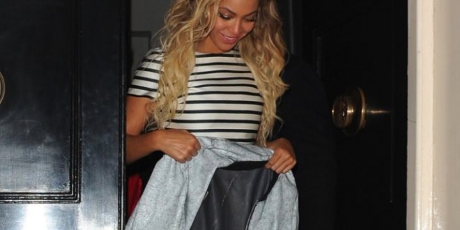 Beyoncé parties for second night in London art club in Topshop dress