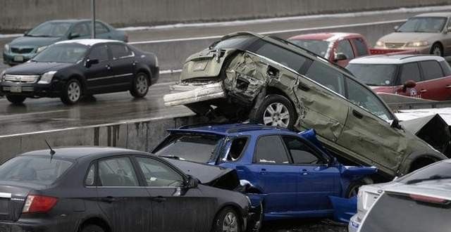 Colorado pile up: Denver Crash Kills 1