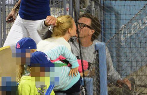 Gwyneth spotted kissing ex