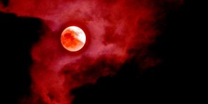 'Blood Moon' : Total Lunar Eclipse in April