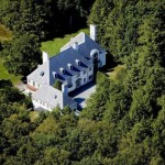 Heiress' French-style chateau sells for just $14M