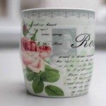 Hitler Cup : This lovely floral mug is hiding a rather sinister figure