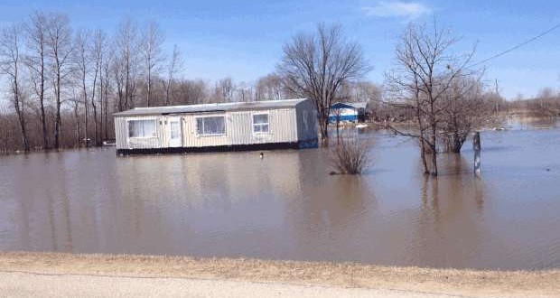 Homes evacuated, damaged on Peguis First Nation (Video)