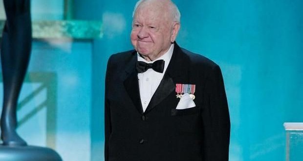 Mickey Rooney : Judy Garland musicals, Andy Hardy stardom, The Black stallion movie, dies at 93