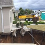 Sinkhole in Florida, undermines two homes
