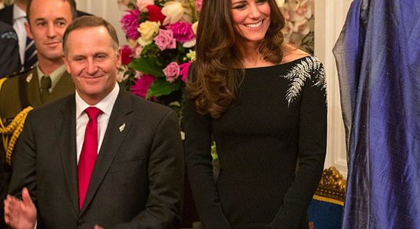 Duchess' black and white tribute to NZ colours