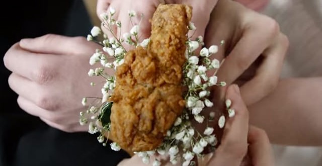 KFC promotes prom ‘chicken corsage’ (Video)