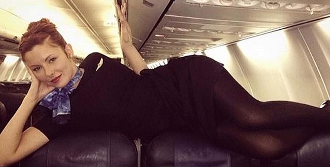 Mile-High Selfies Latest Craze Among Flight Attendants (Photo)