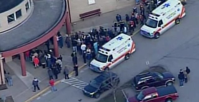 Pennsylvania school stabbing : 20 injured, suspect in police custody
