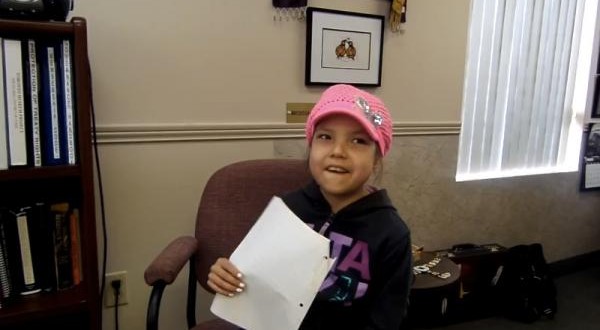 Makayla Sault : 10-year-old girl declines chemotherapy (Video)