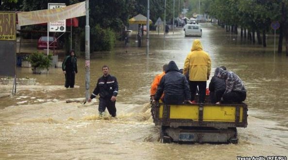 Balkan flooding leaves at least 20 people dead
