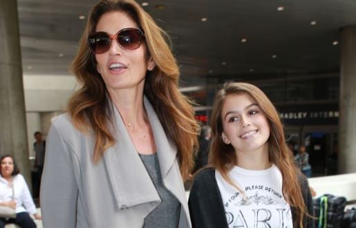 Cindy Crawford, Kaia arriving on A flight at lax