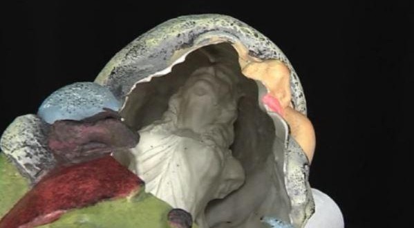 Garden gnome find : Mysterious Jesus statue found inside of broken gnome
