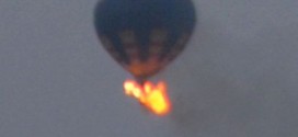 Hot air balloon crashes after catching fire