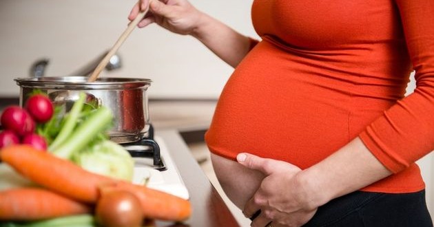 Junk Food Linked to Preterm Birth Risk, Study