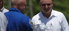 NASA : Twin astronauts volunteer for space-effects study