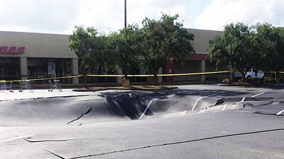 Sinkhole closes parking lot near Legoland in Florida