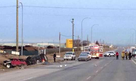 Southeast Calgary Fatal crash closes Glenmore Trail