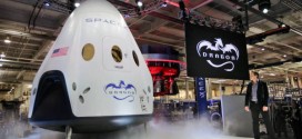 SpaceX unveils manned space capsule