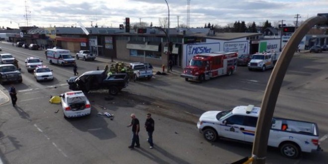 Three RCMP officers injured in Alberta shooting, suspect dead