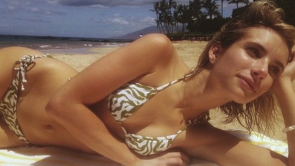 Emma Roberts : Actress Is Sizzling In String Bikini Selfie (Photo)