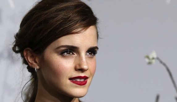 Emma Watson : Actress receives English literature degree from Brown University