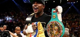 Floyd Mayweather : American boxing star made $105 million in 72 minutes
