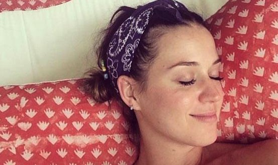 Katy Perry : Singer Posts Sexy Bikini Pic on Instagram