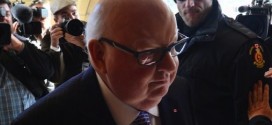 Mike Duffy's PEI hotel bills sought in RCMP probe